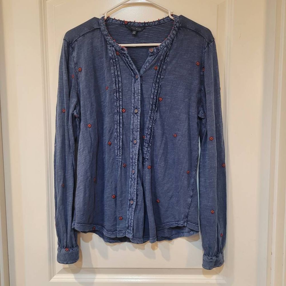 Lucky Brand Blue Blouse with Red Accents - Picture 7 of 9